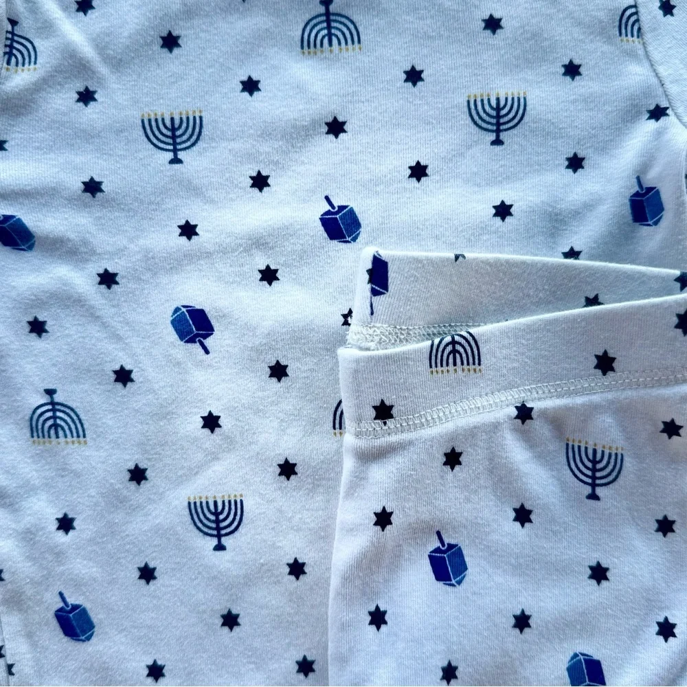 Gap l Hanukkah Themed Pajama Set l Size: 6